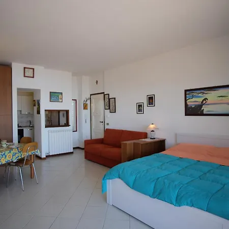 Selva Angelica Daire *